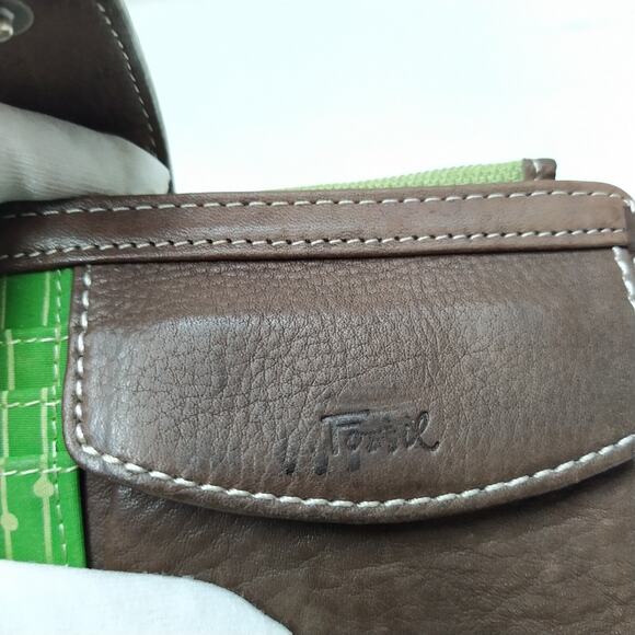 Fossil Brown Leather Credit Card ID Window Bifold Wallet - Picture 14 of 16